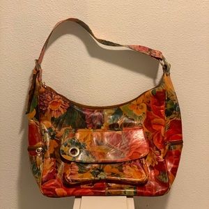 Mint condition! Noah’s Bags. Floral, bright, soft and oh so luxe!